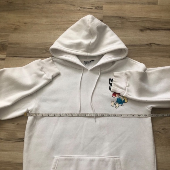 Smurf’s White Hoodie - Picture 6 of 7